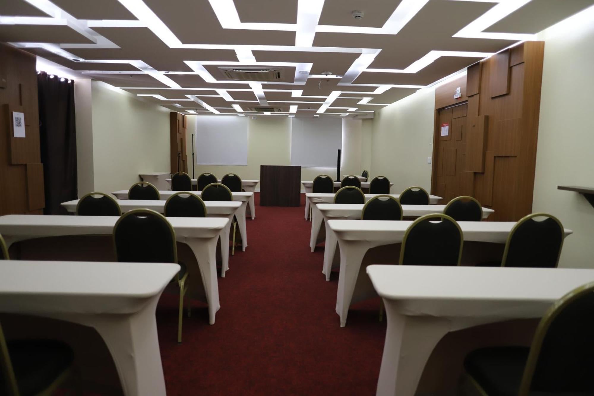 Ramada By Wyndham Torres Center Hotel 3*