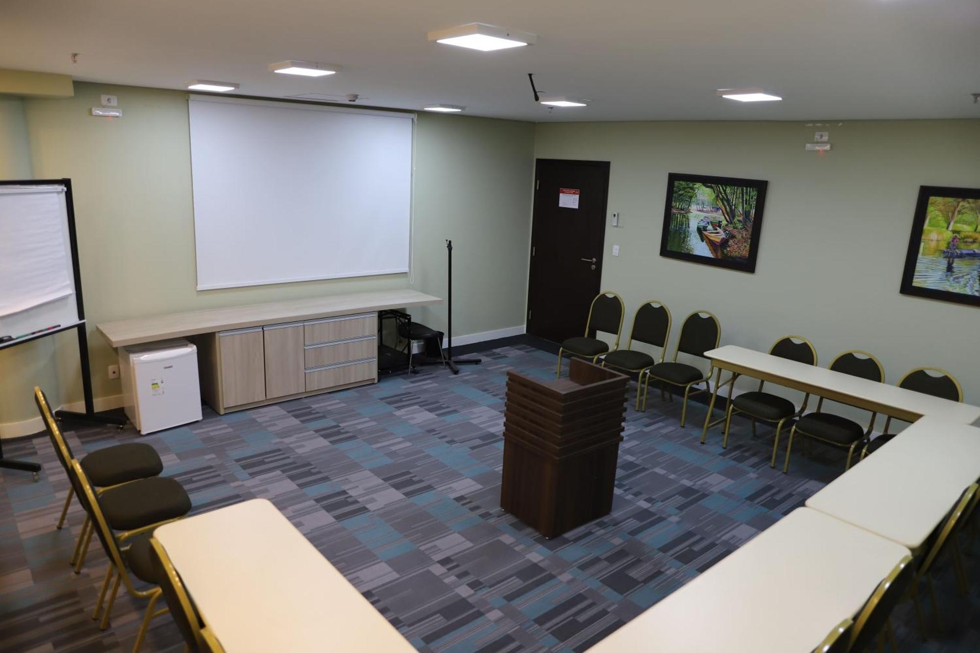 Ramada By Wyndham Torres Center 3*